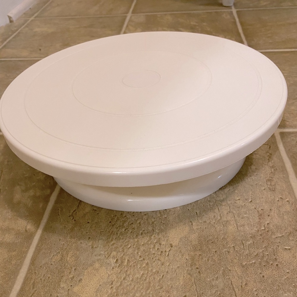 White Cake Stand Lazy Susan Spinning turntable for display or easy decorating!